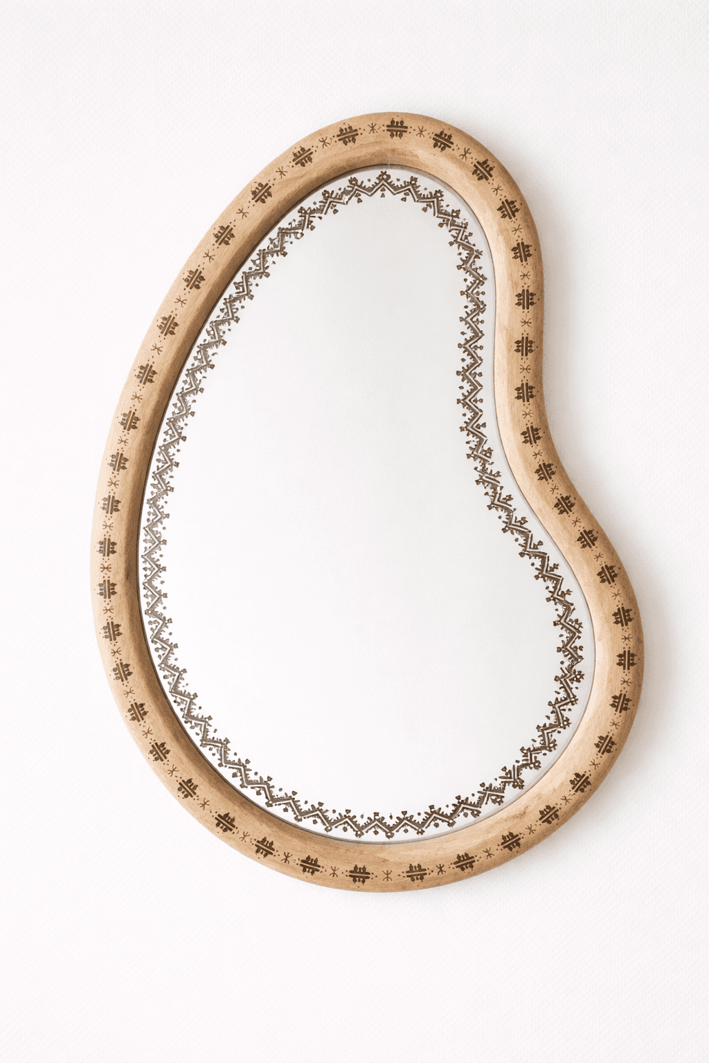 miroir en Bois Beige – Symbole berbère — visuel 1